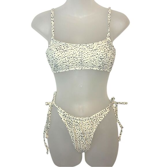 Xhilaration Cream Polka Dot Two Piece Bikini Size Medium - Picture 1 of 8